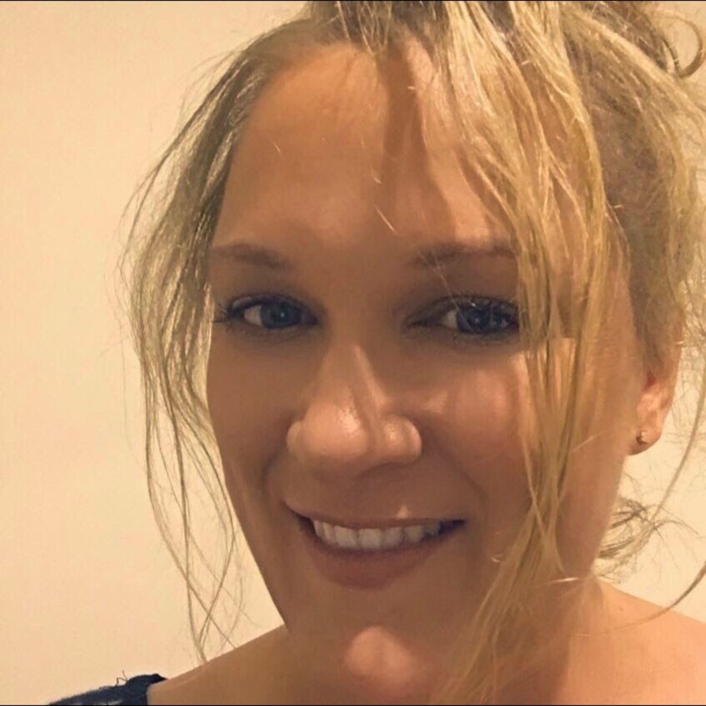 Meet your Posher, Holly